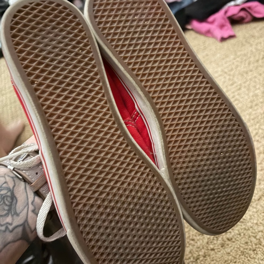 Vans Red Canvas Low-Top Sneakers - Picture 2 of 3